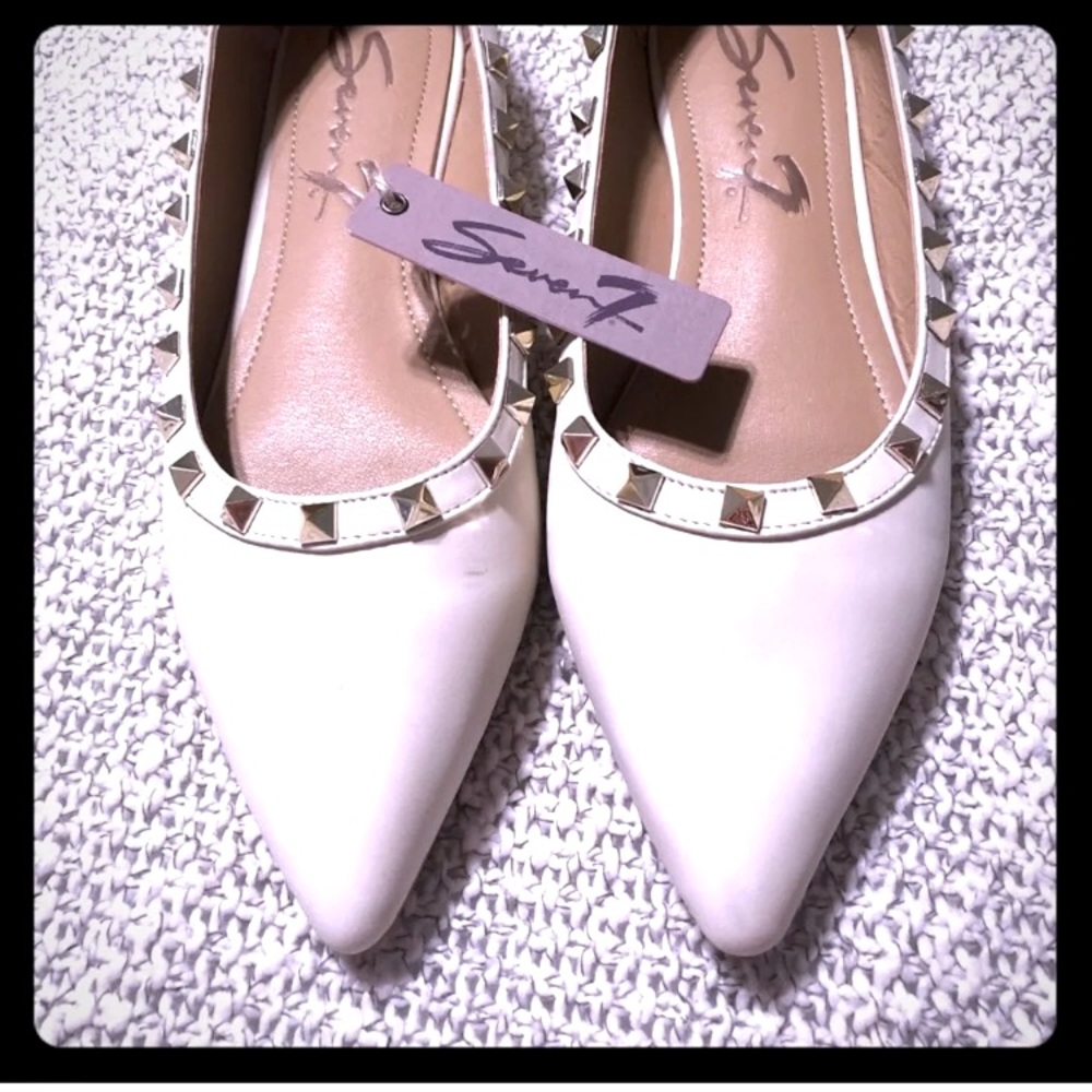 Seven7 White Studded Flats